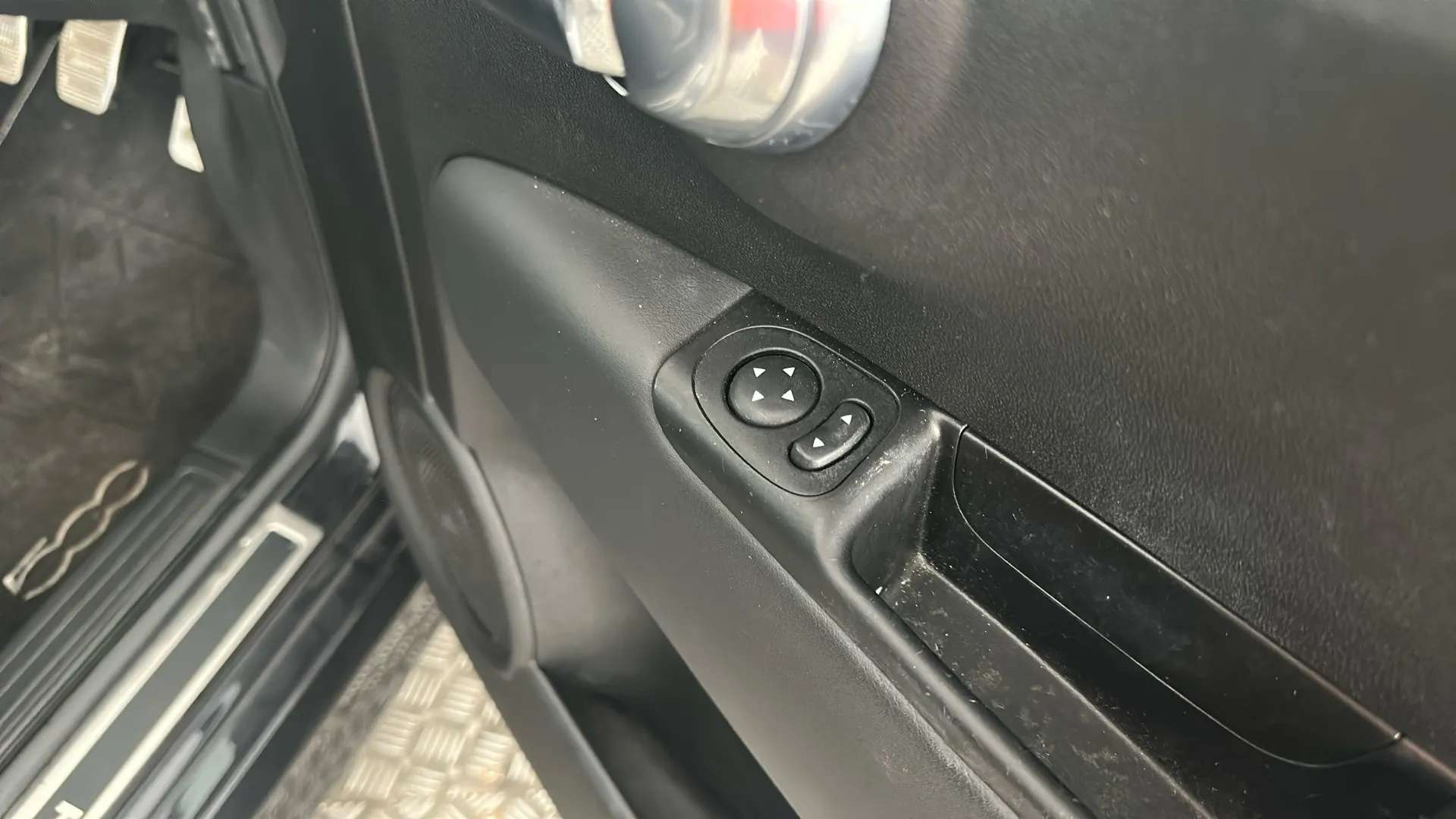2021 ABARTH 595 2021 ABARTH 595