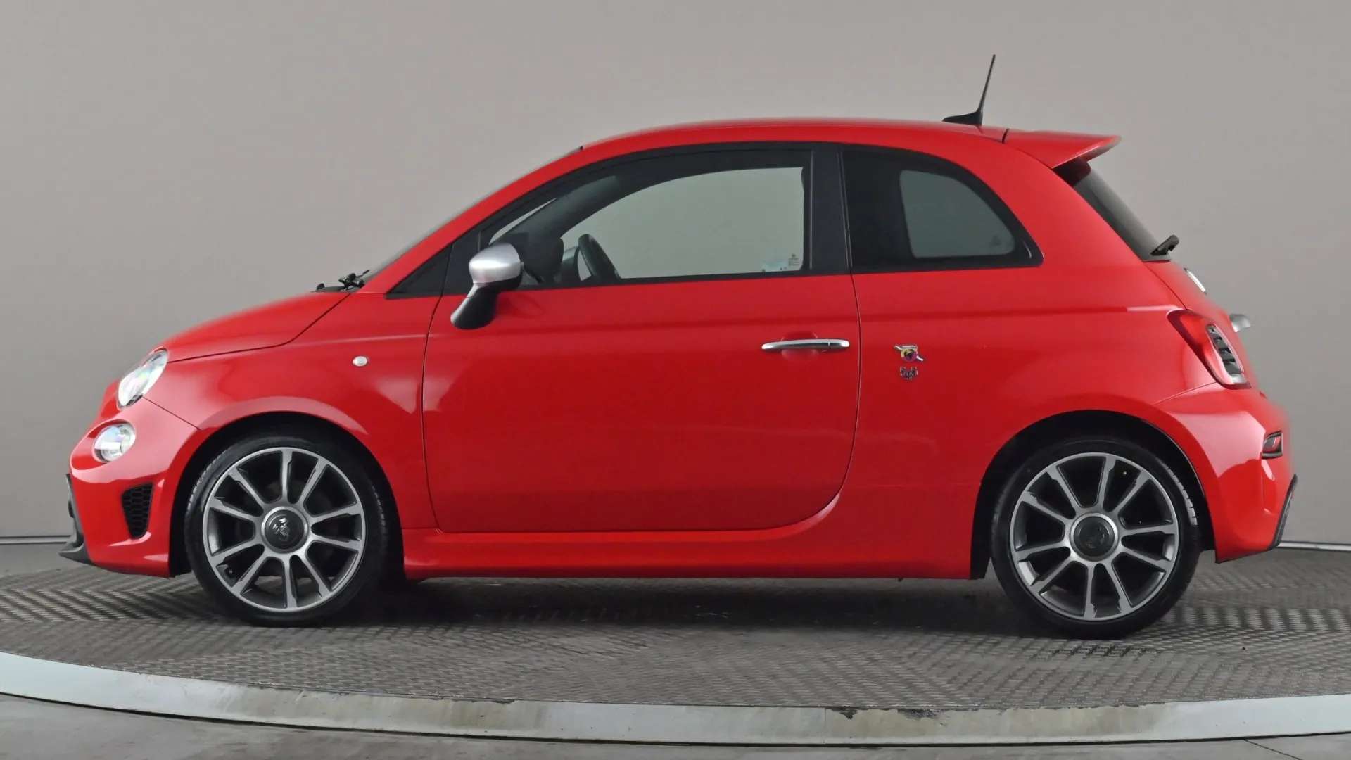 A 2018 ABARTH 595 1.4 T-Jet 165 Turismo A 2018 ABARTH 595 1.4 T-Jet 165 Turismo