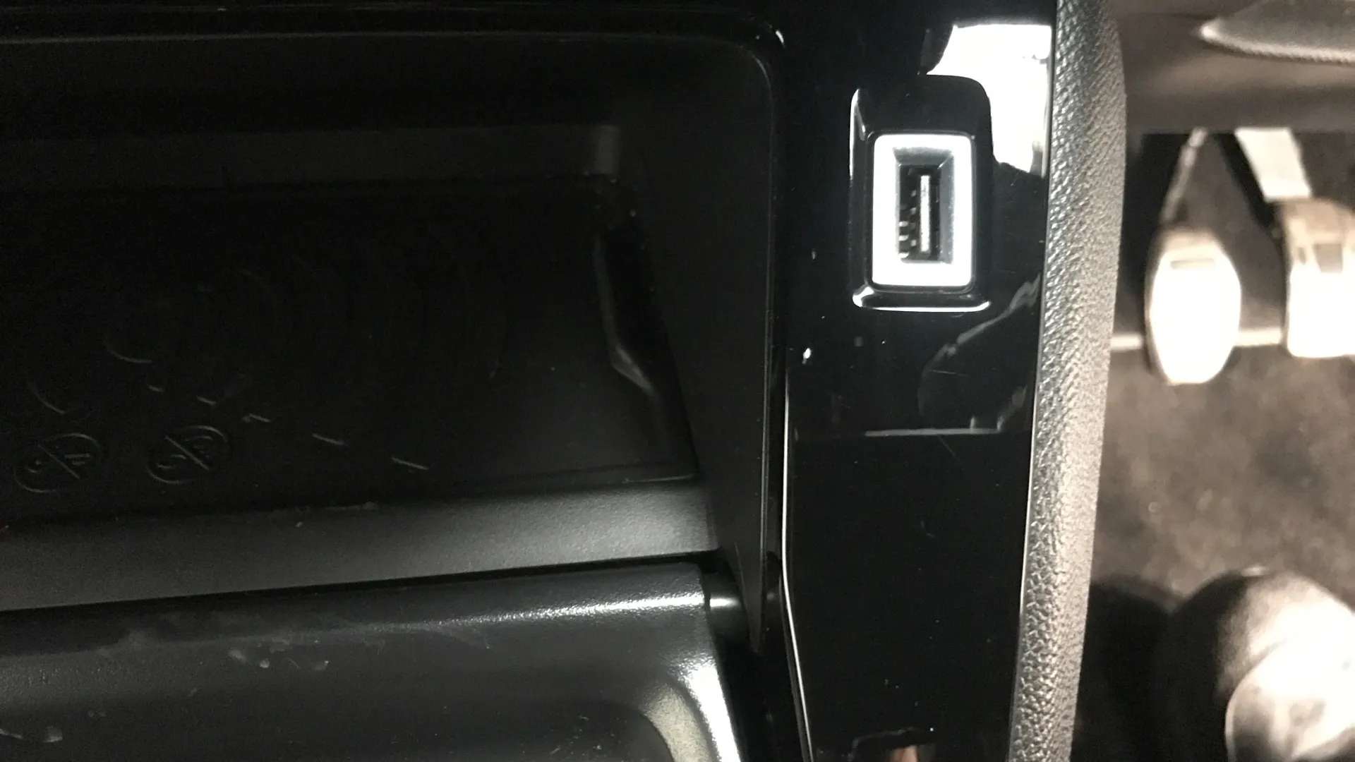 2021 PEUGEOT 2008 2021 PEUGEOT 2008