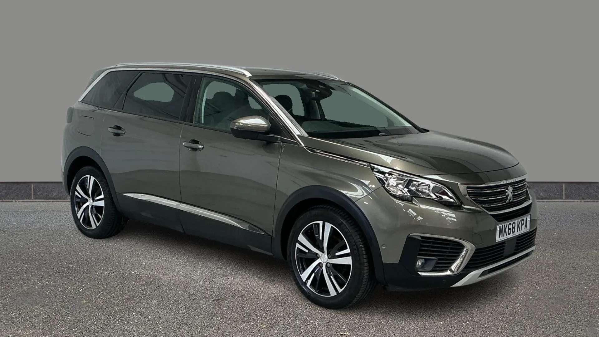 A 2018 PEUGEOT 5008 1.2 PureTech Allure A 2018 PEUGEOT 5008 1.2 PureTech Allure