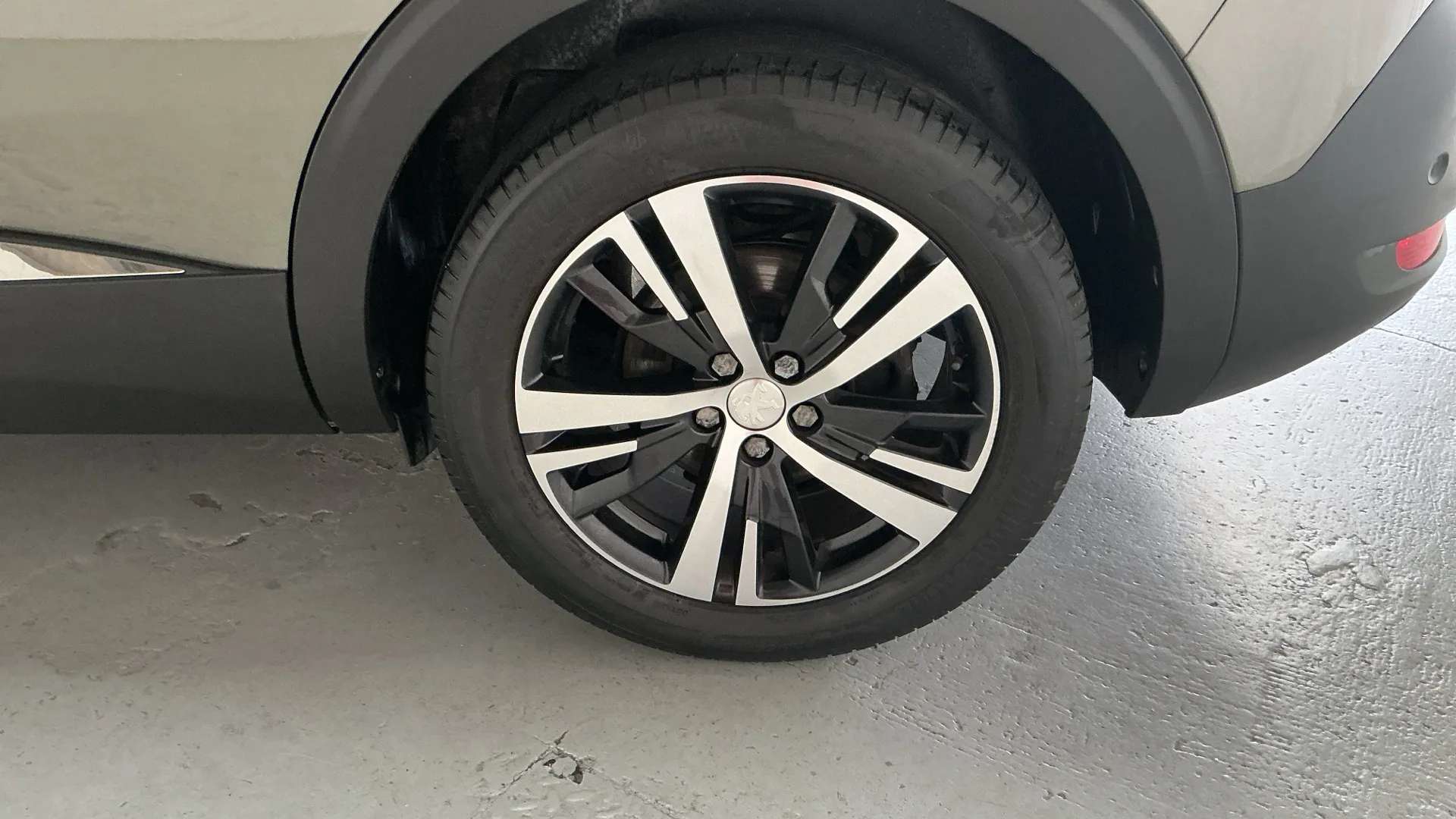 2018 PEUGEOT 5008 2018 PEUGEOT 5008