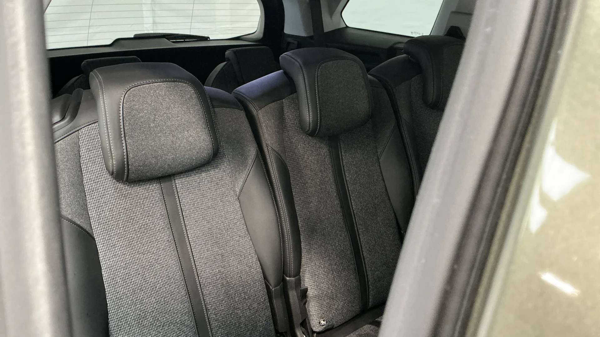 2018 PEUGEOT 5008 2018 PEUGEOT 5008