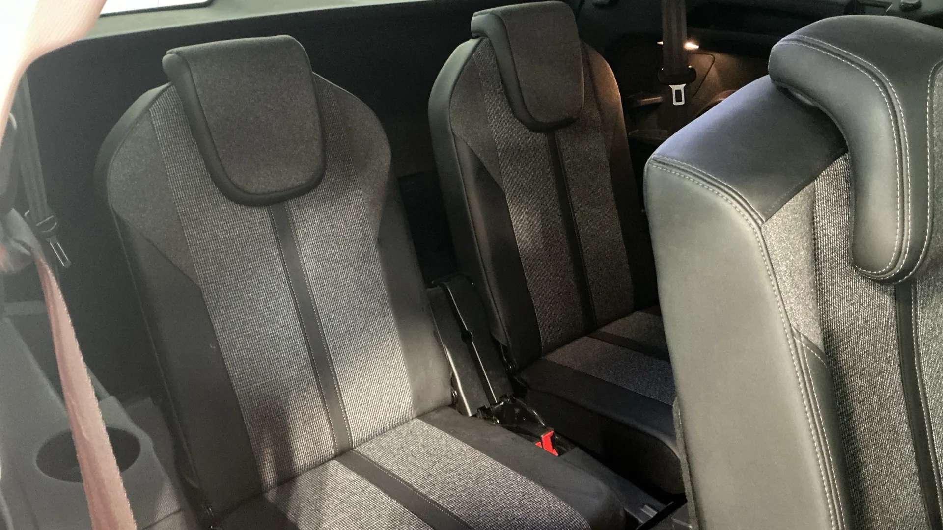 2018 PEUGEOT 5008 2018 PEUGEOT 5008