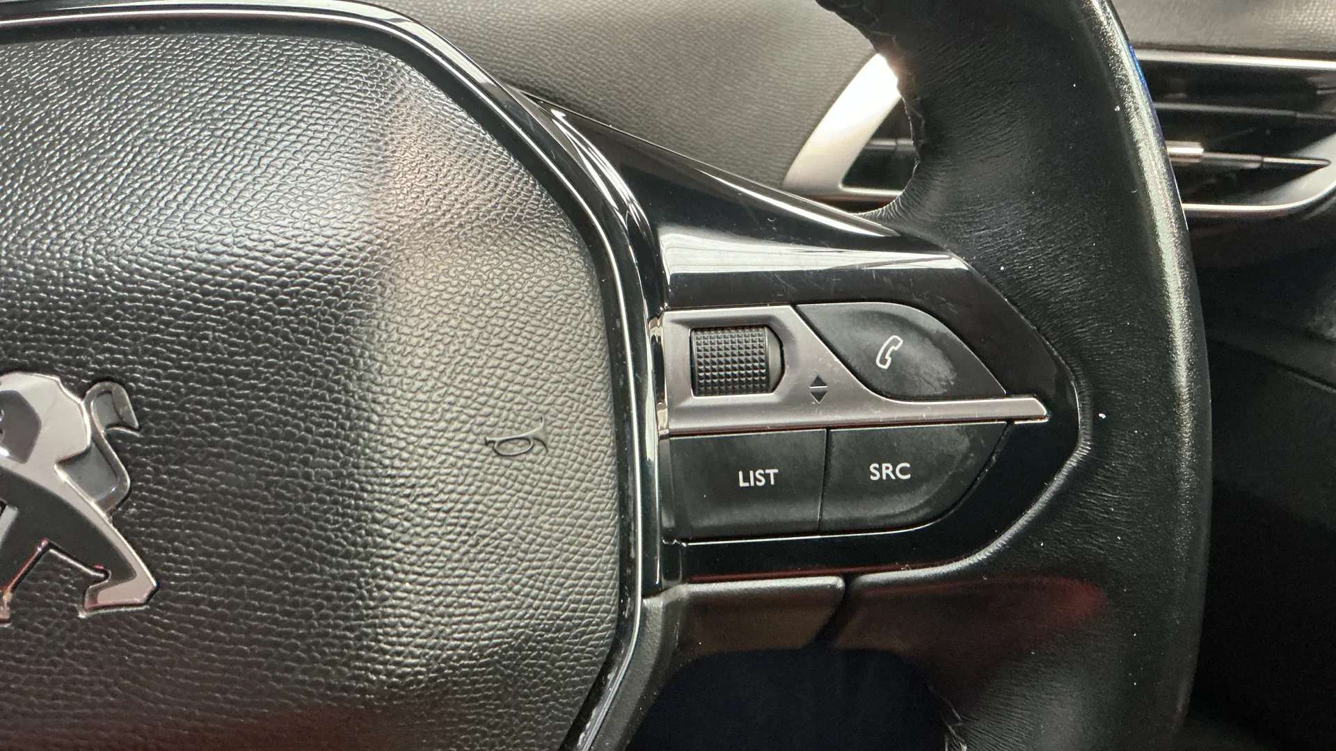 2018 PEUGEOT 5008 2018 PEUGEOT 5008