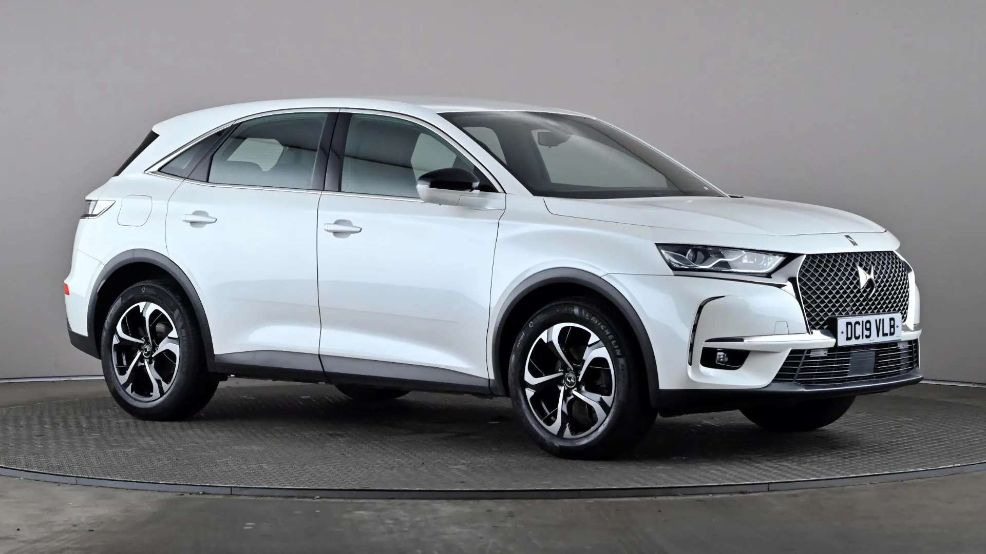 A 2019 DS DS 7 CROSSBACK 1.2 PureTech Elegance A 2019 DS DS 7 CROSSBACK 1.2 PureTech Elegance