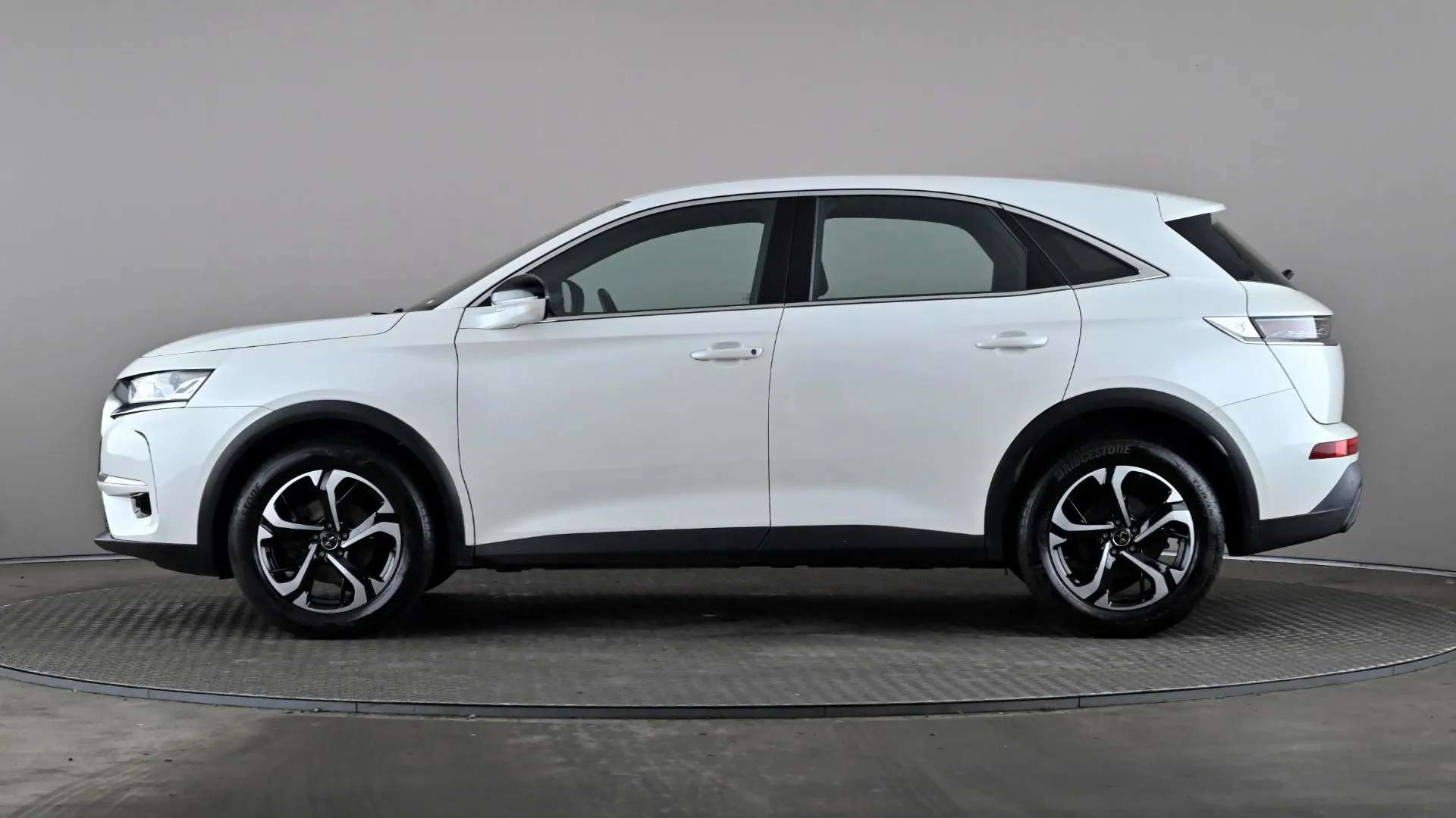 A 2019 DS DS 7 CROSSBACK 1.2 PureTech Elegance A 2019 DS DS 7 CROSSBACK 1.2 PureTech Elegance