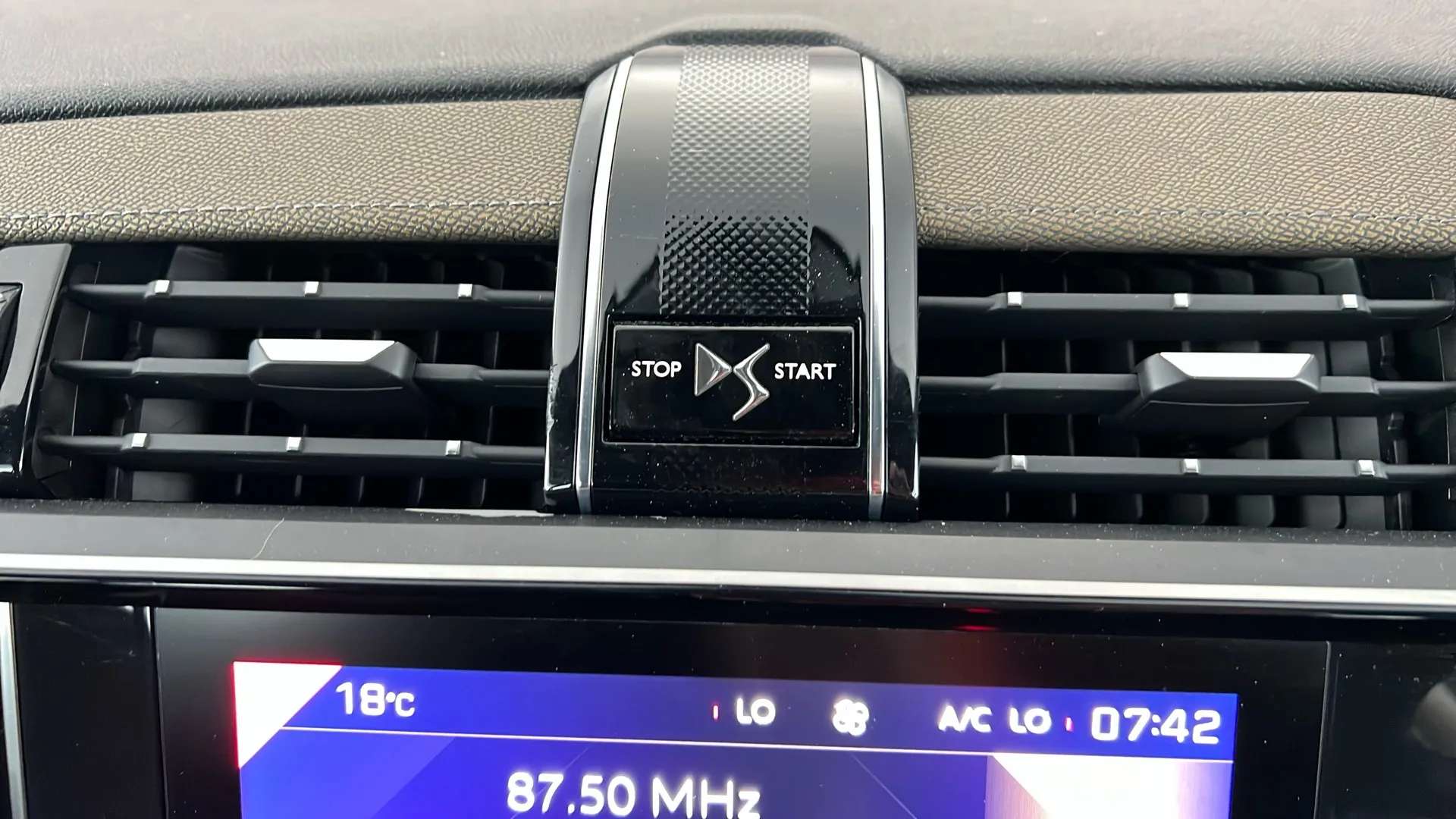 2019 DS DS 7 CROSSBACK 2019 DS DS 7 CROSSBACK