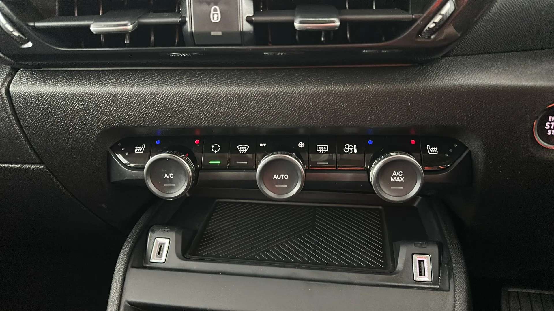 2024 CITROEN C4 2024 CITROEN C4