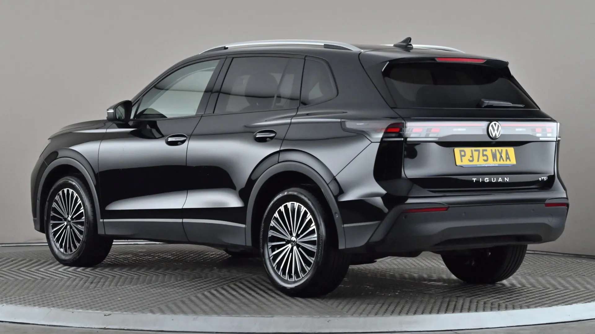 A 2025 VOLKSWAGEN TIGUAN 1.5 eTSI Match DSG A 2025 VOLKSWAGEN TIGUAN 1.5 eTSI Match DSG