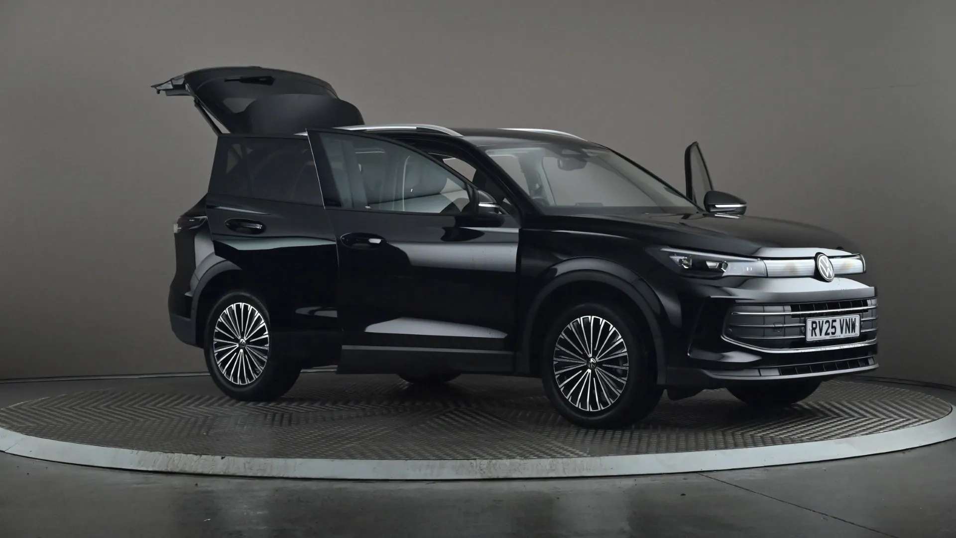 2025 VOLKSWAGEN TIGUAN 2025 VOLKSWAGEN TIGUAN