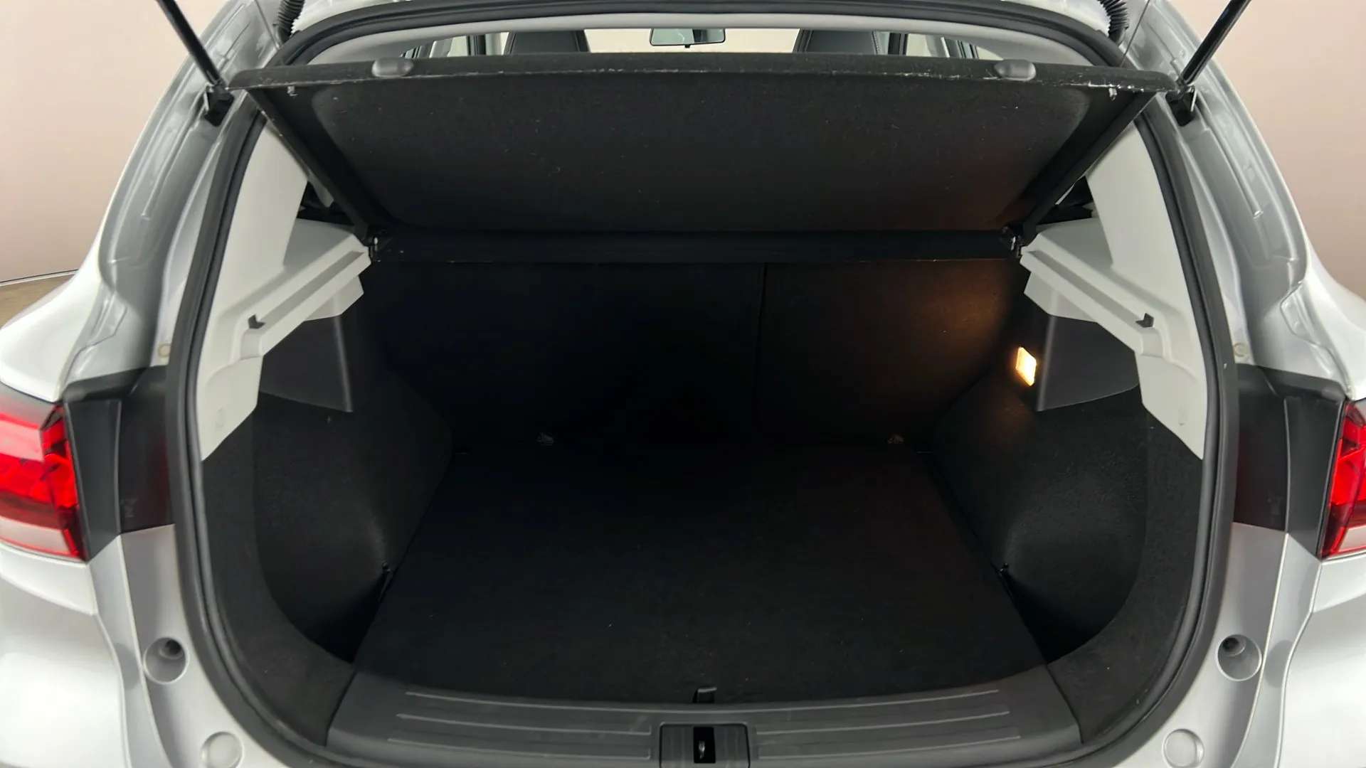 2022 MG MOTOR UK ZS 2022 MG MOTOR UK ZS