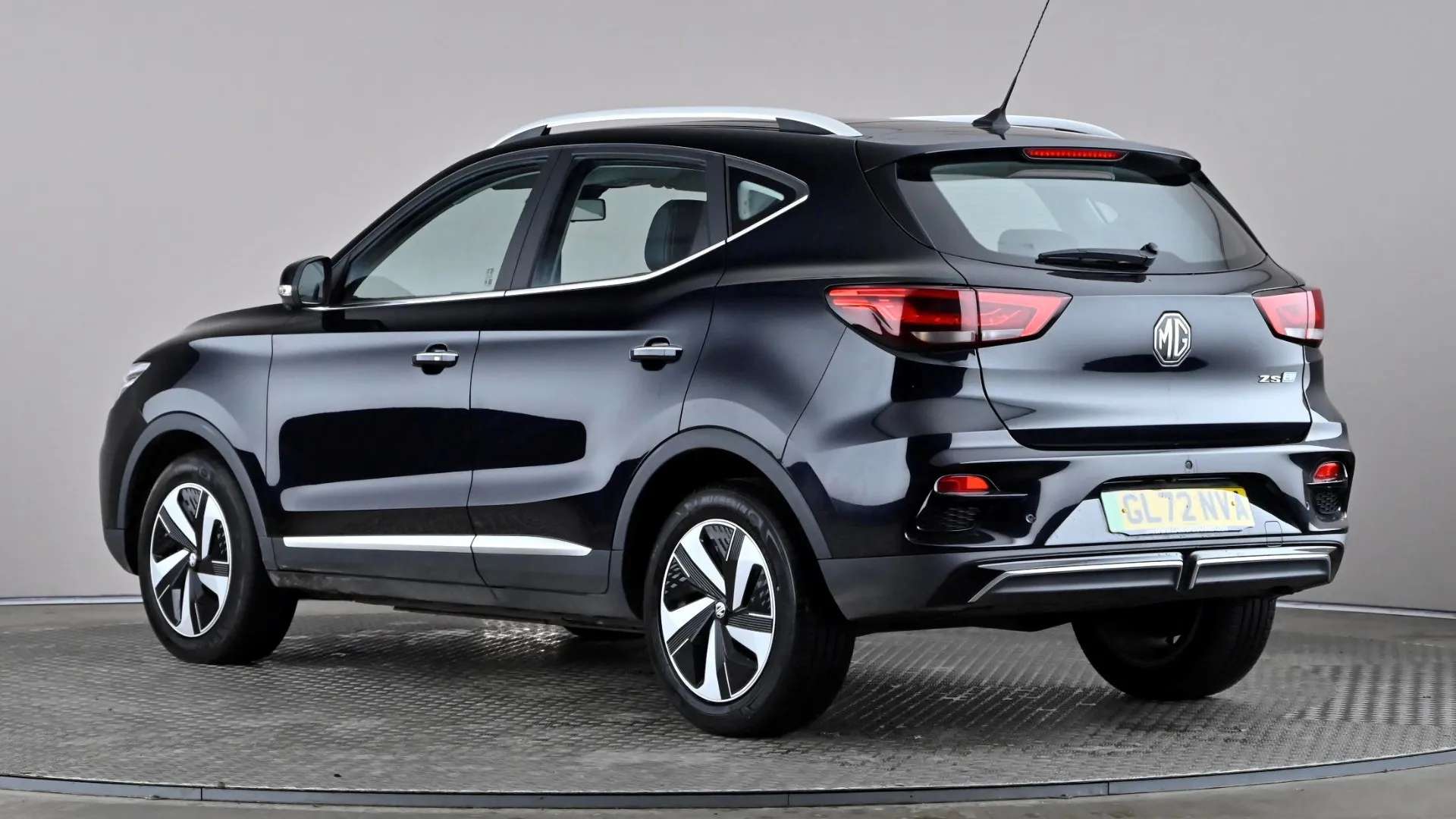 A 2022 MG MOTOR UK ZS 130kW Trophy EV 51kWh Auto A 2022 MG MOTOR UK ZS 130kW Trophy EV 51kWh Auto