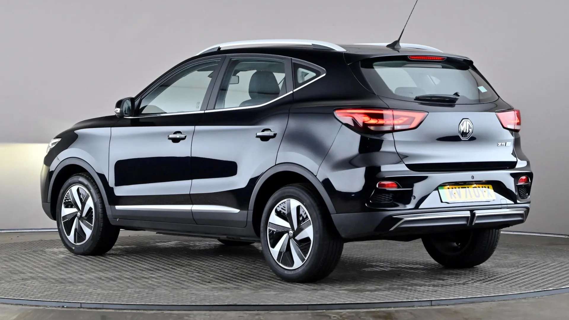 A 2022 MG MOTOR UK ZS 130kW Trophy EV 51kWh Auto A 2022 MG MOTOR UK ZS 130kW Trophy EV 51kWh Auto