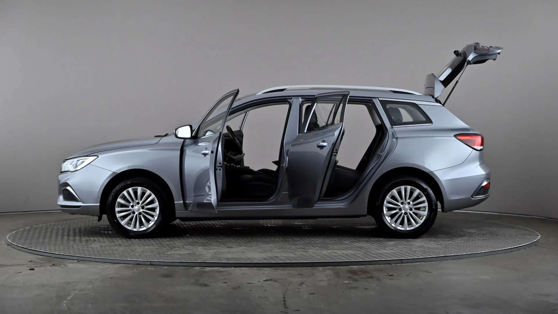 2021 MG MOTOR UK MG5 2021 MG MOTOR UK MG5