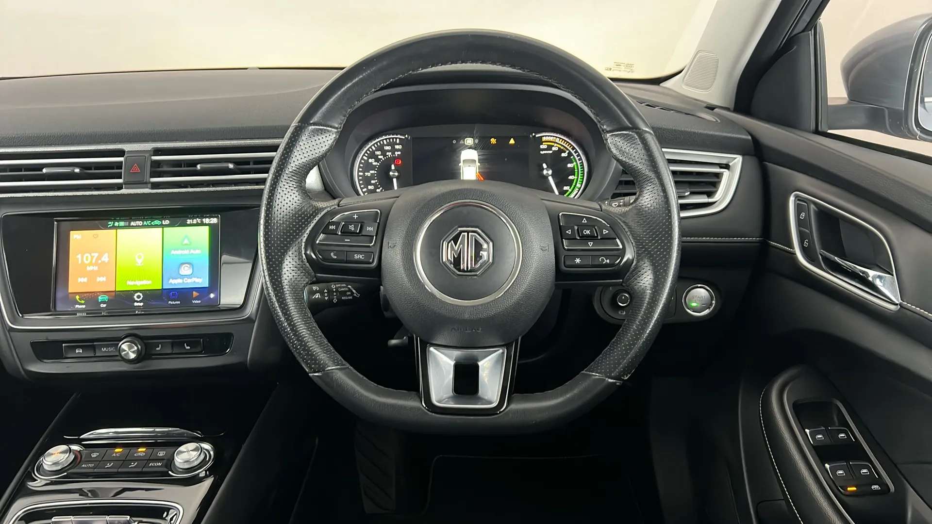 2022 MG MOTOR UK MG5 2022 MG MOTOR UK MG5