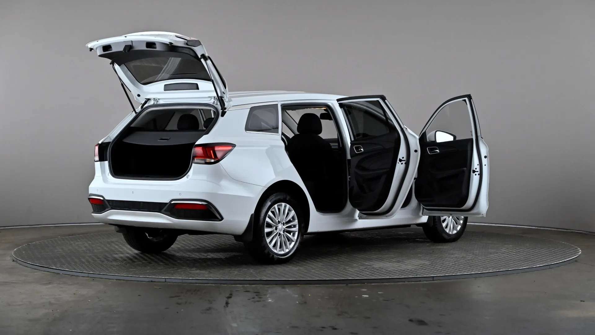 2021 MG MOTOR UK MG5 2021 MG MOTOR UK MG5