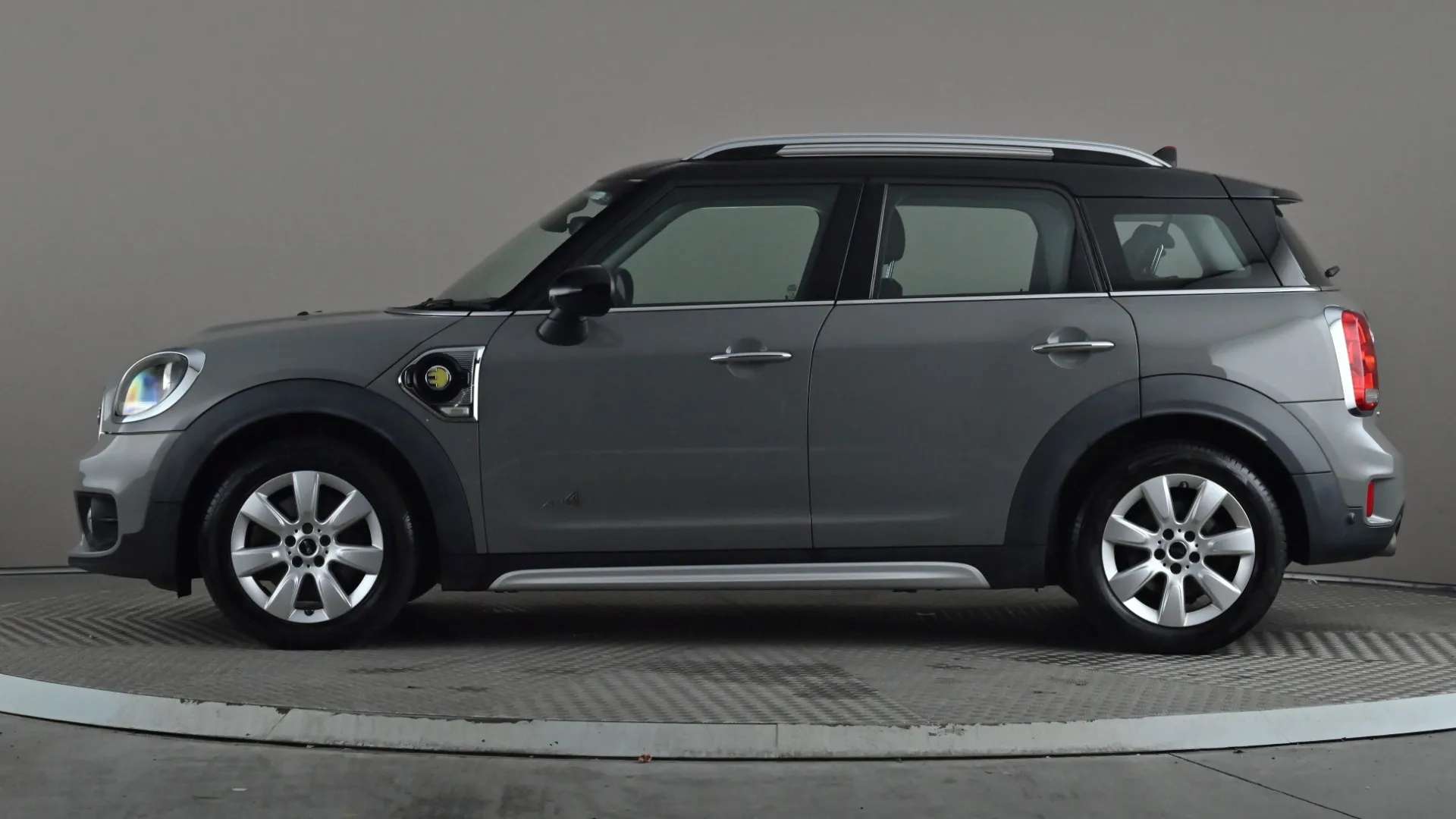 A 2019 MINI COUNTRYMAN 1.5 Cooper S E Classic ALL4 PHEV Auto Com/Nav+ A 2019 MINI COUNTRYMAN 1.5 Cooper S E Classic ALL4 PHEV Auto Com/Nav+
