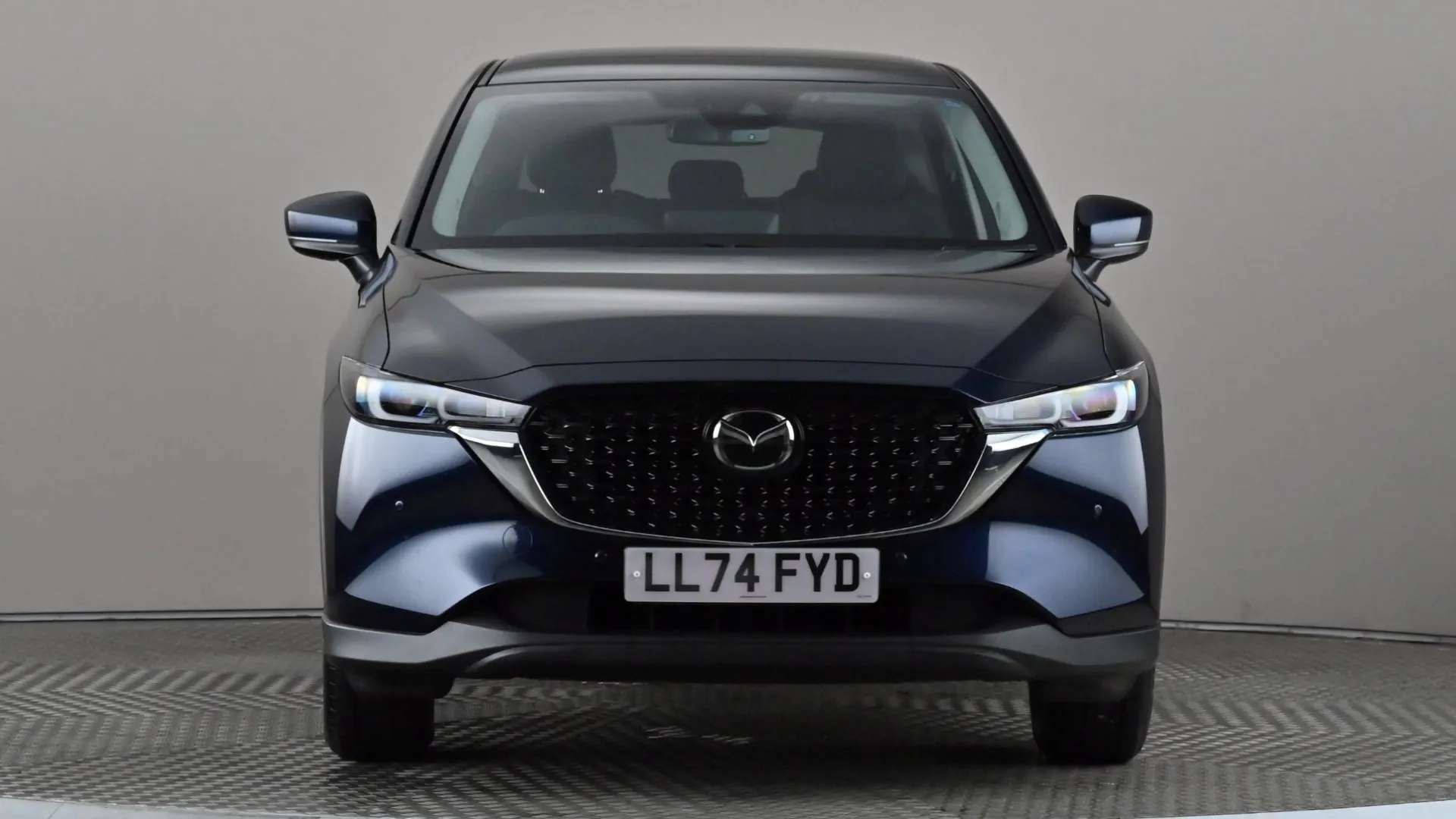 A 2024 MAZDA CX-5 2.0 e-Skyactiv G MHEV Centre-Line A 2024 MAZDA CX-5 2.0 e-Skyactiv G MHEV Centre-Line