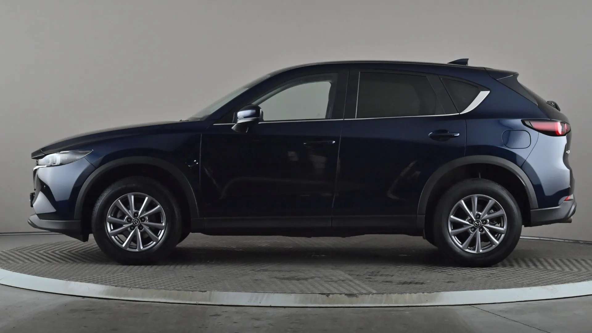 A 2025 MAZDA CX-5 2.0 e-Skyactiv G MHEV Centre-Line A 2025 MAZDA CX-5 2.0 e-Skyactiv G MHEV Centre-Line