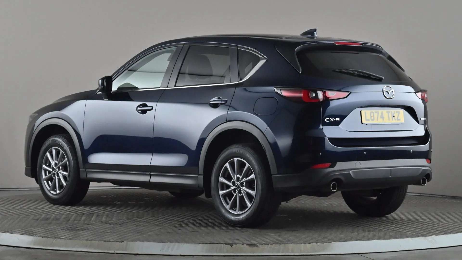 A 2025 MAZDA CX-5 2.0 e-Skyactiv G MHEV Centre-Line A 2025 MAZDA CX-5 2.0 e-Skyactiv G MHEV Centre-Line