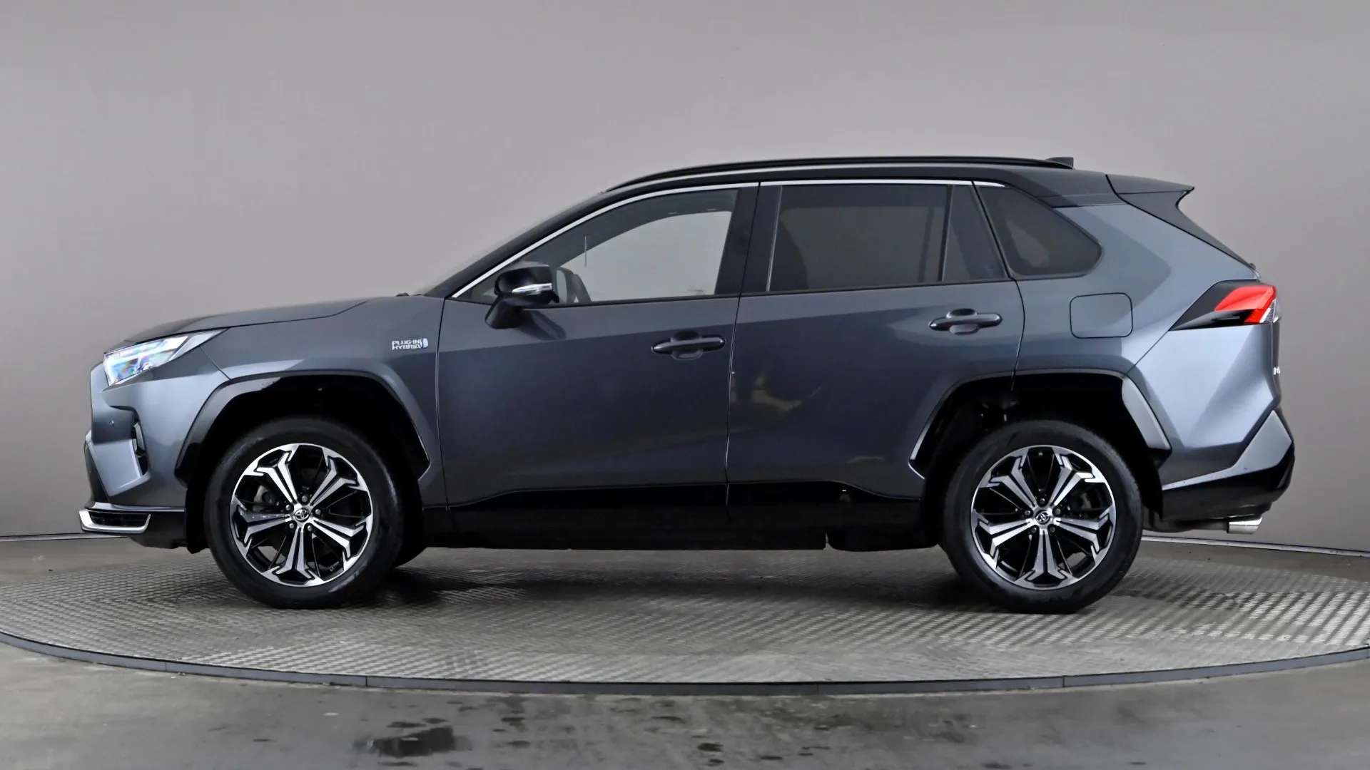 A 2023 TOYOTA RAV4 2.5 PHEV Dynamic CVT A 2023 TOYOTA RAV4 2.5 PHEV Dynamic CVT