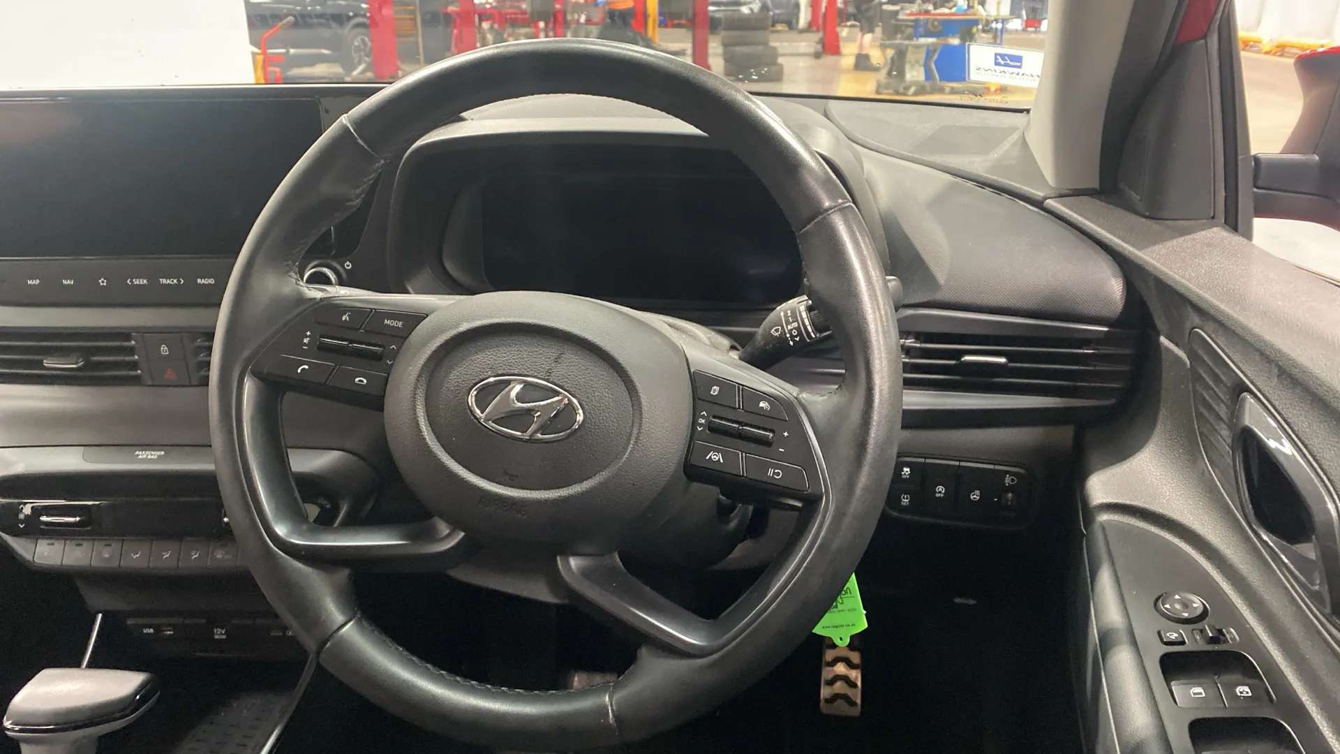 A 2023 HYUNDAI BAYON 1.0 TGDi 48V MHEV Premium DCT A 2023 HYUNDAI BAYON 1.0 TGDi 48V MHEV Premium DCT