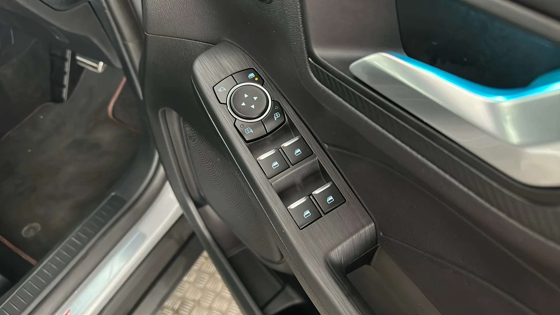 2025 FORD KUGA 2025 FORD KUGA