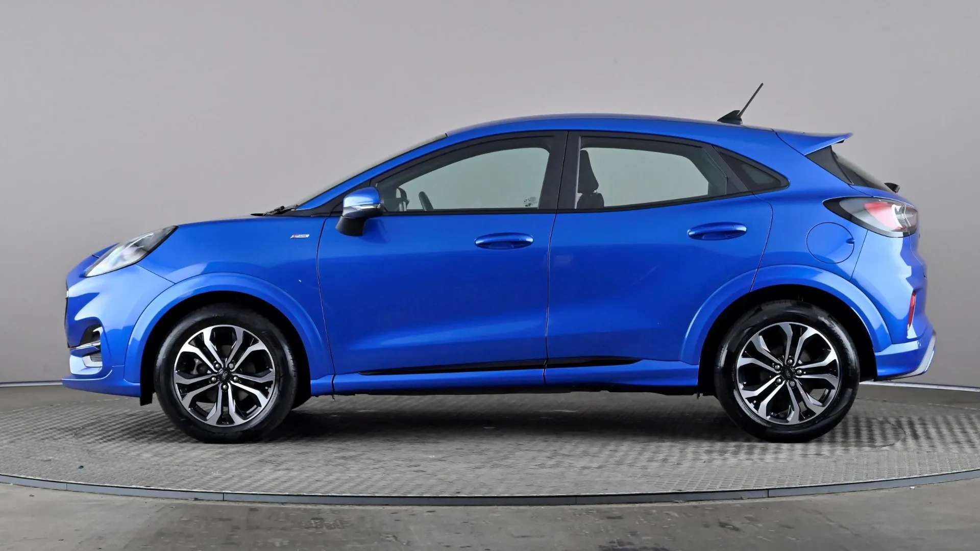 A 2022 FORD PUMA 1.0 EcoBoost Hybrid mHEV ST-Line DCT A 2022 FORD PUMA 1.0 EcoBoost Hybrid mHEV ST-Line DCT