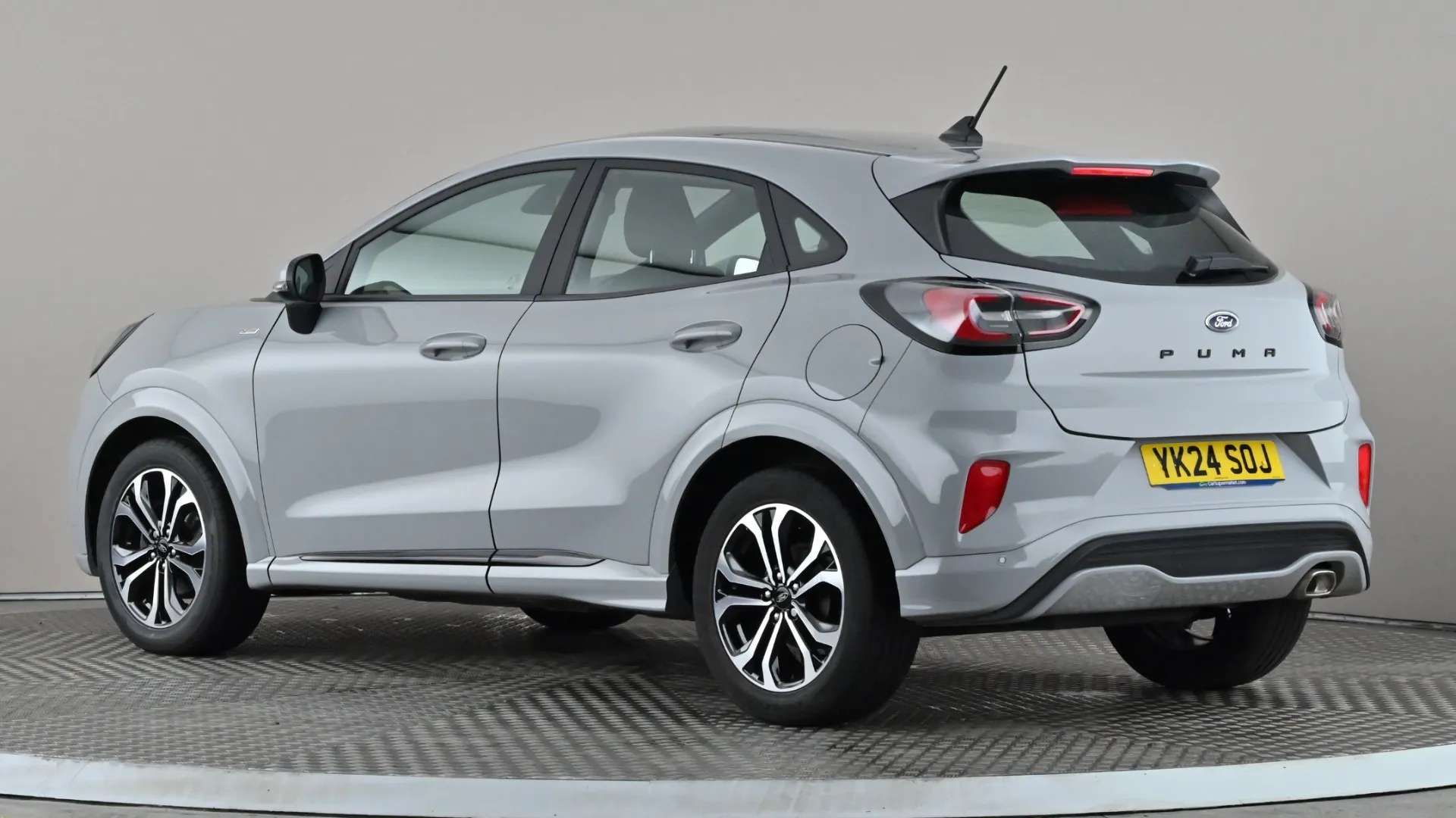 A 2024 FORD PUMA 1.0 EcoBoost Hybrid mHEV ST-Line DCT A 2024 FORD PUMA 1.0 EcoBoost Hybrid mHEV ST-Line DCT