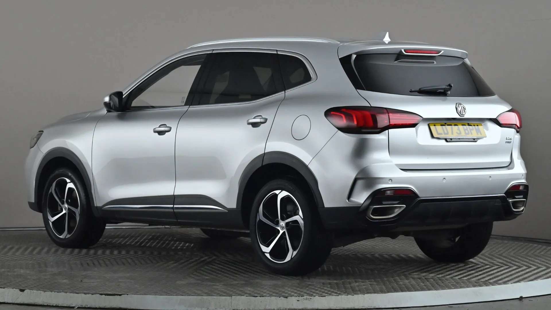 A 2023 MG MOTOR UK HS 1.5 T-GDI PHEV Trophy Auto A 2023 MG MOTOR UK HS 1.5 T-GDI PHEV Trophy Auto