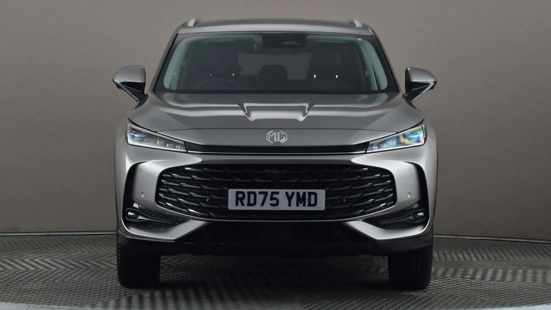 A 2025 MG MOTOR UK HS 1.5 T-GDI PHEV Trophy Auto A 2025 MG MOTOR UK HS 1.5 T-GDI PHEV Trophy Auto
