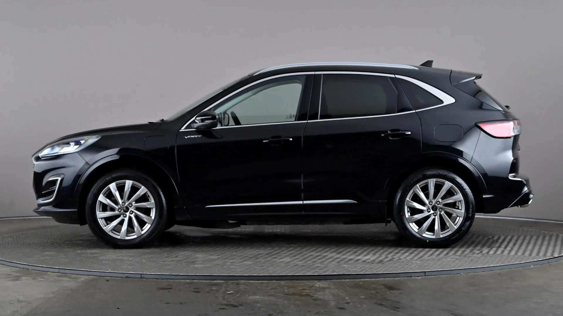 A 2022 FORD KUGA 2.5 PHEV Vignale CVT A 2022 FORD KUGA 2.5 PHEV Vignale CVT