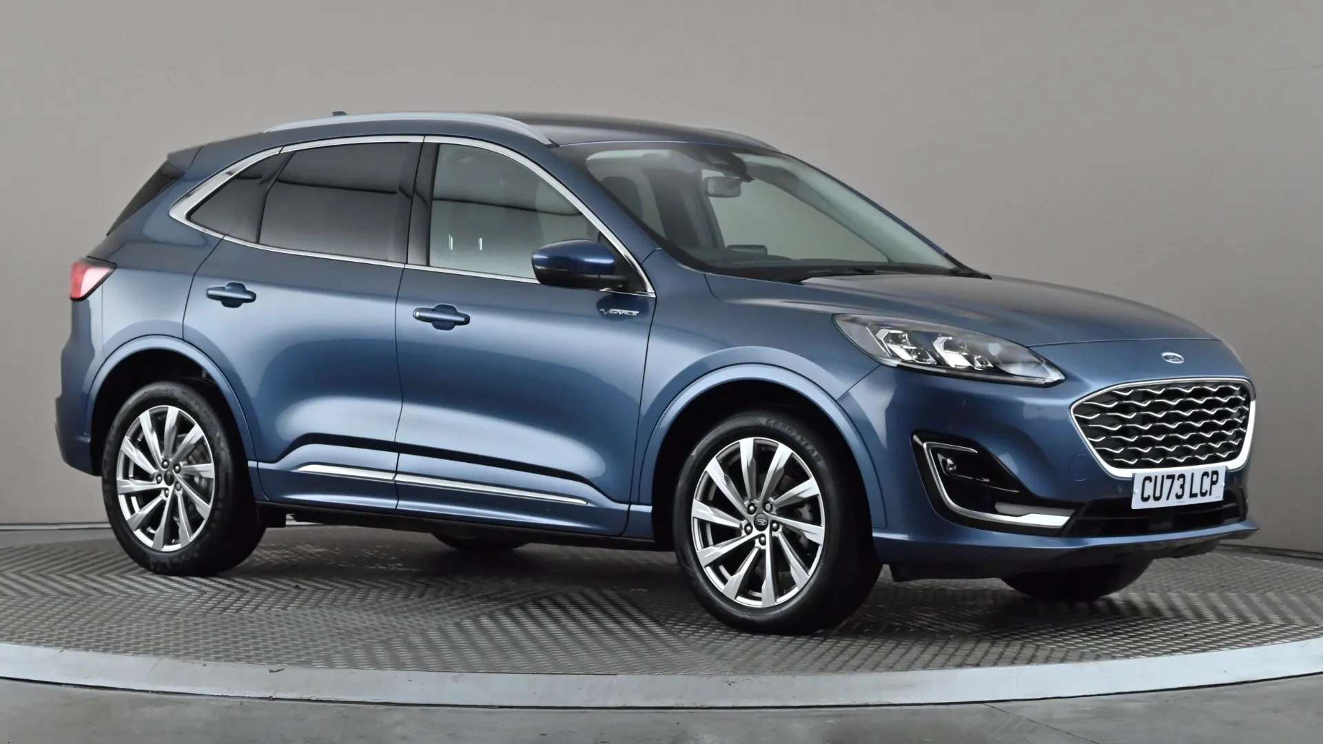 A 2023 FORD KUGA 2.5 FHEV Vignale CVT A 2023 FORD KUGA 2.5 FHEV Vignale CVT