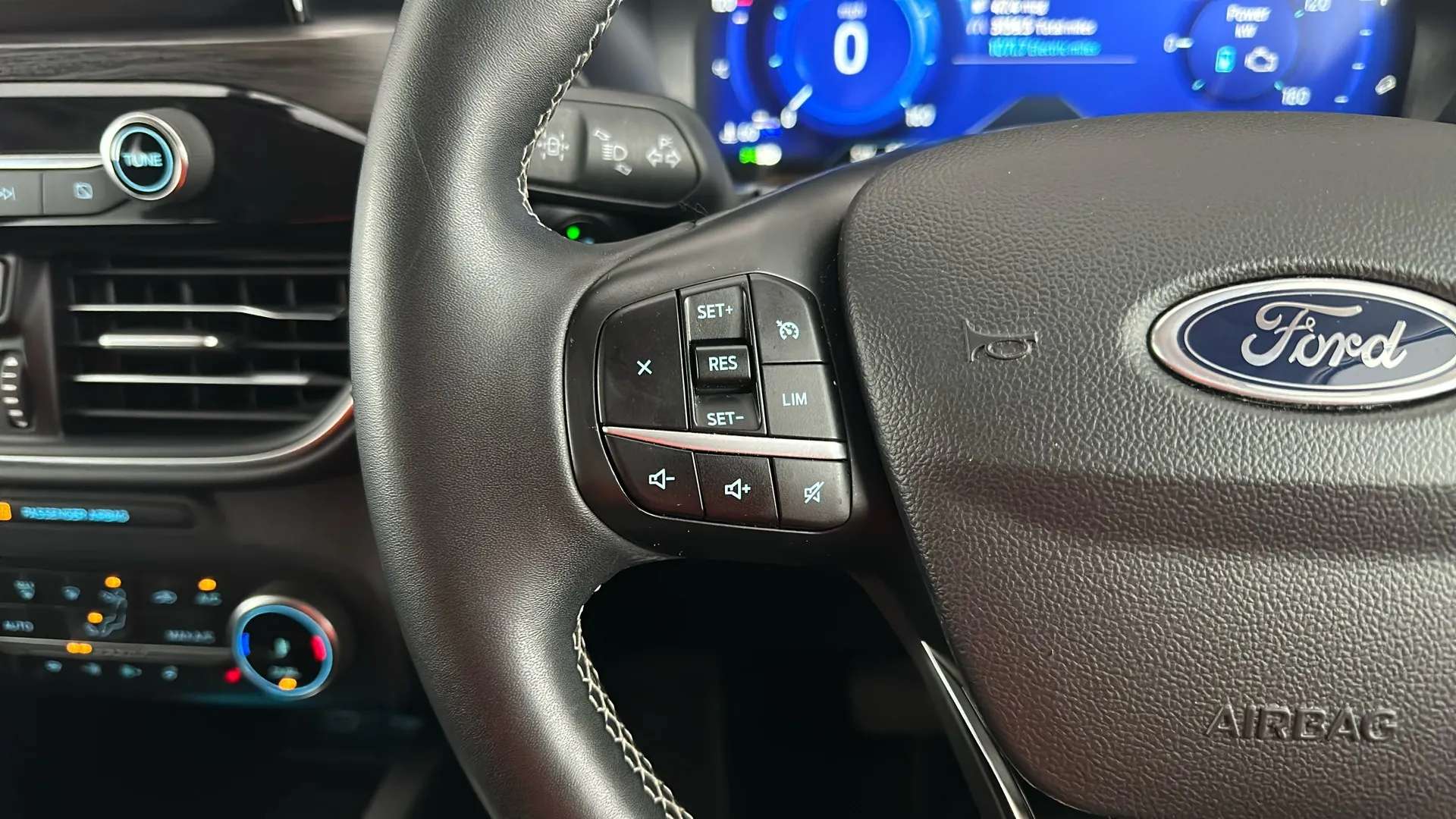 2023 FORD KUGA 2023 FORD KUGA