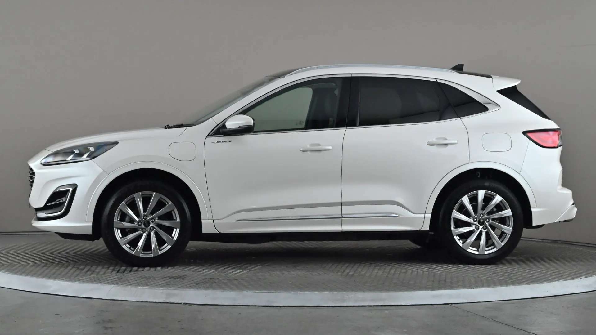 A 2022 FORD KUGA 2.5 PHEV Vignale CVT A 2022 FORD KUGA 2.5 PHEV Vignale CVT