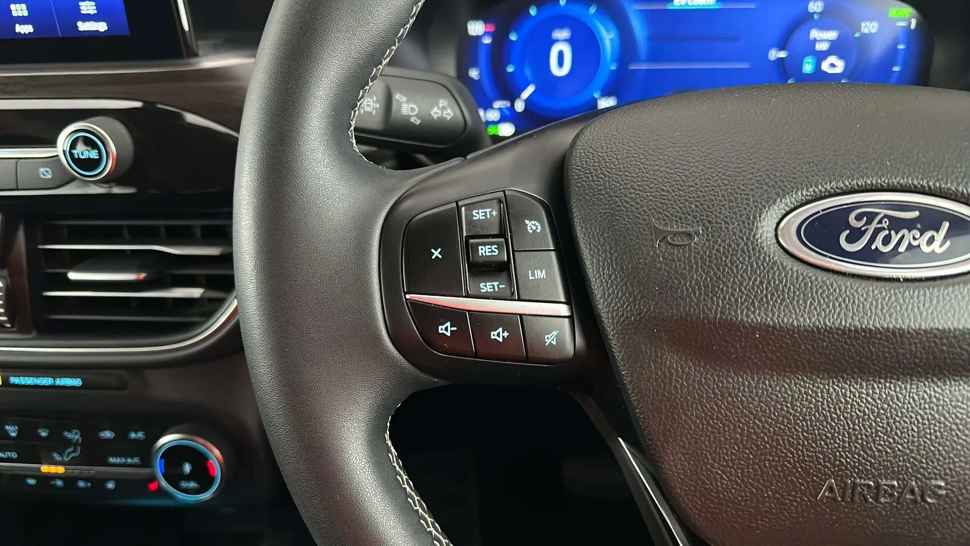 2022 FORD KUGA 2022 FORD KUGA