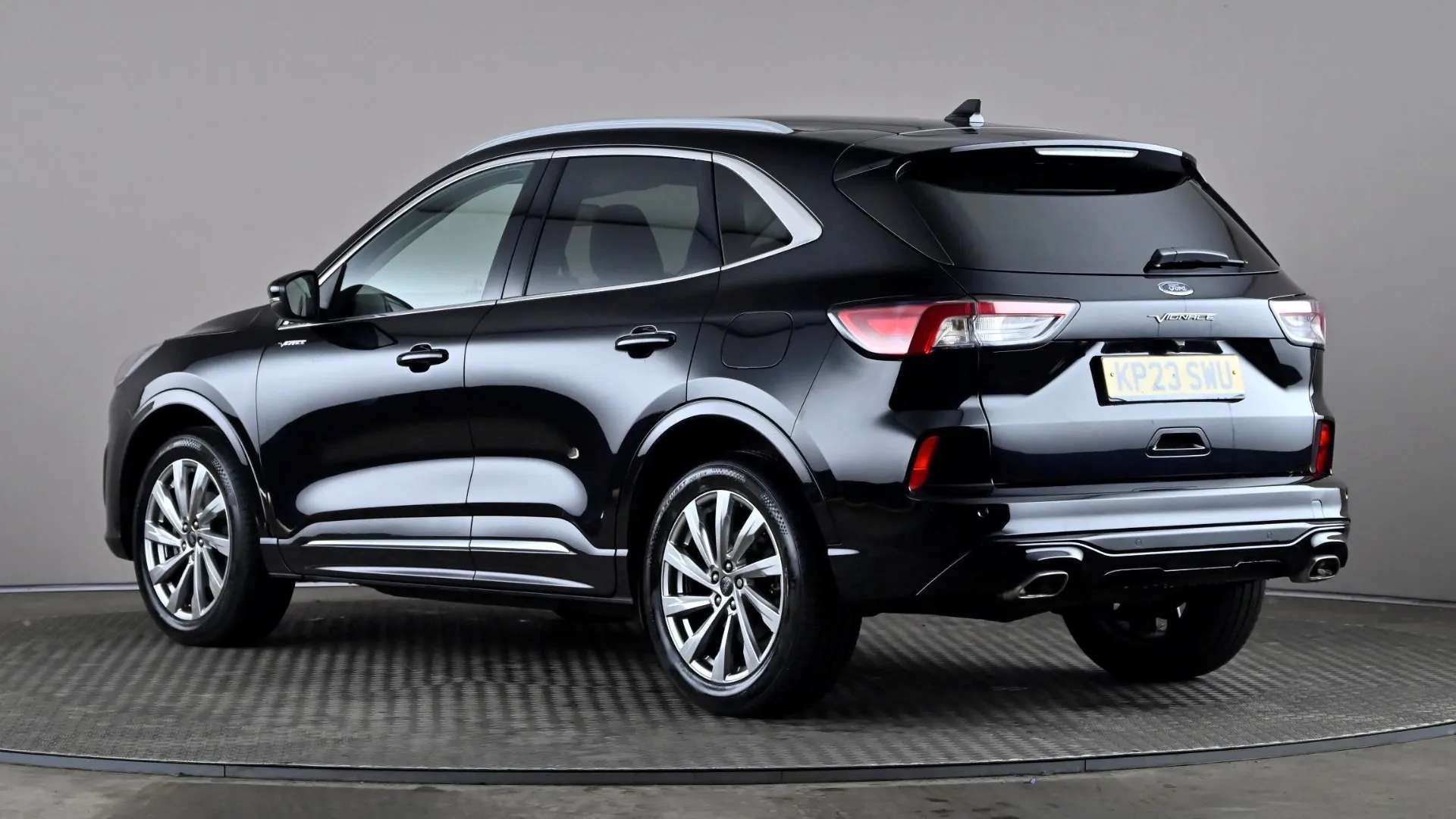 A 2023 FORD KUGA 2.5 FHEV Vignale CVT A 2023 FORD KUGA 2.5 FHEV Vignale CVT