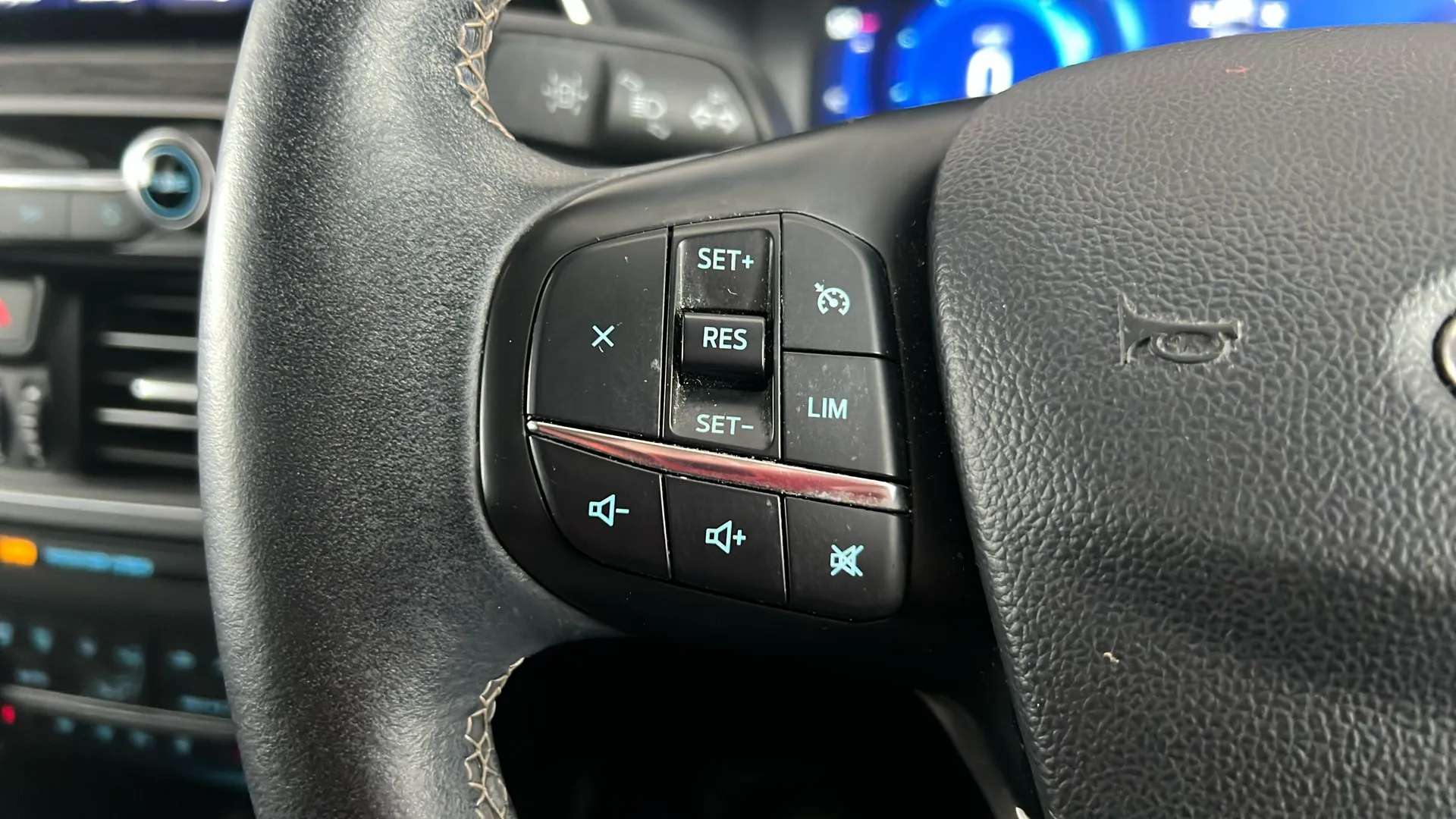 2021 FORD KUGA 2021 FORD KUGA