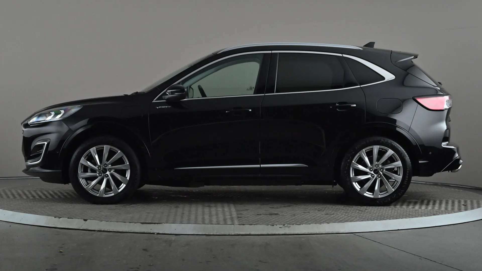 A 2021 FORD KUGA 2.5 PHEV Vignale CVT A 2021 FORD KUGA 2.5 PHEV Vignale CVT