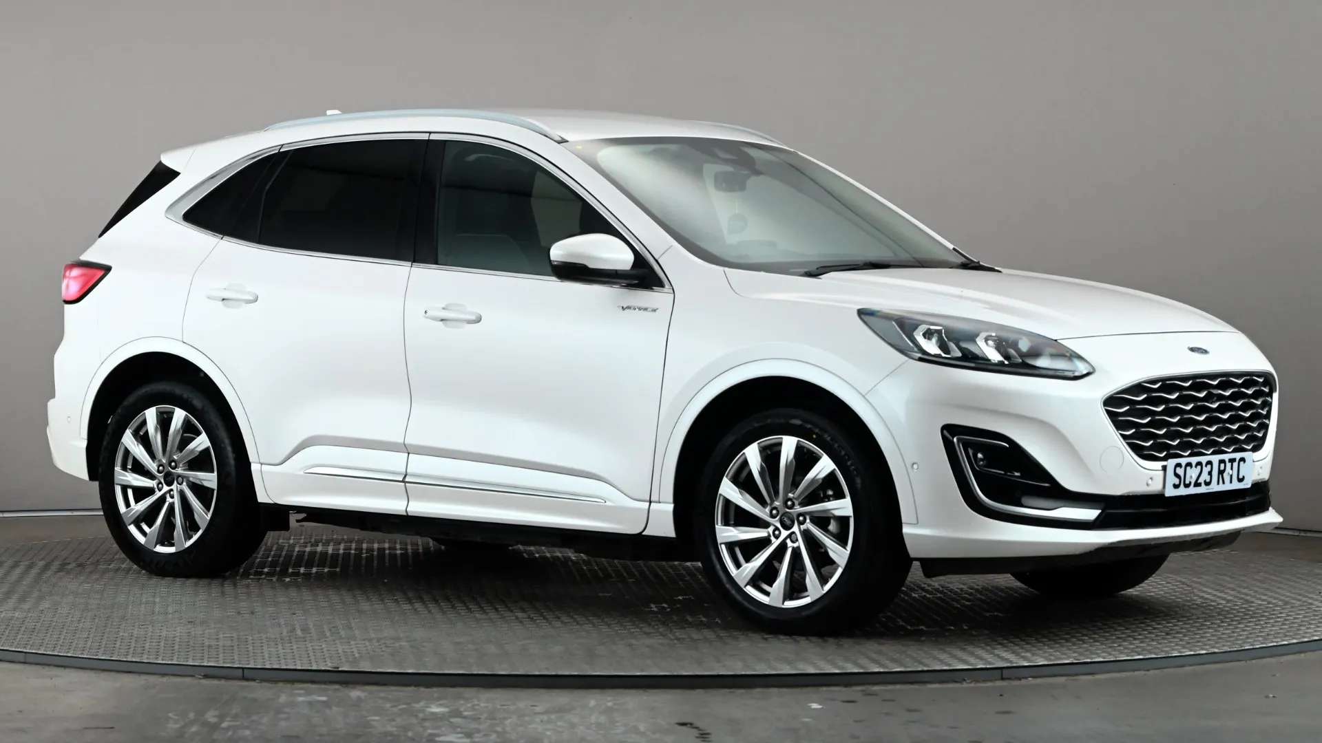 A 2023 FORD KUGA 2.5 PHEV Vignale CVT A 2023 FORD KUGA 2.5 PHEV Vignale CVT