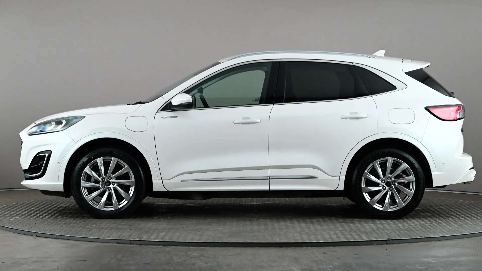 A 2023 FORD KUGA 2.5 PHEV Vignale CVT A 2023 FORD KUGA 2.5 PHEV Vignale CVT