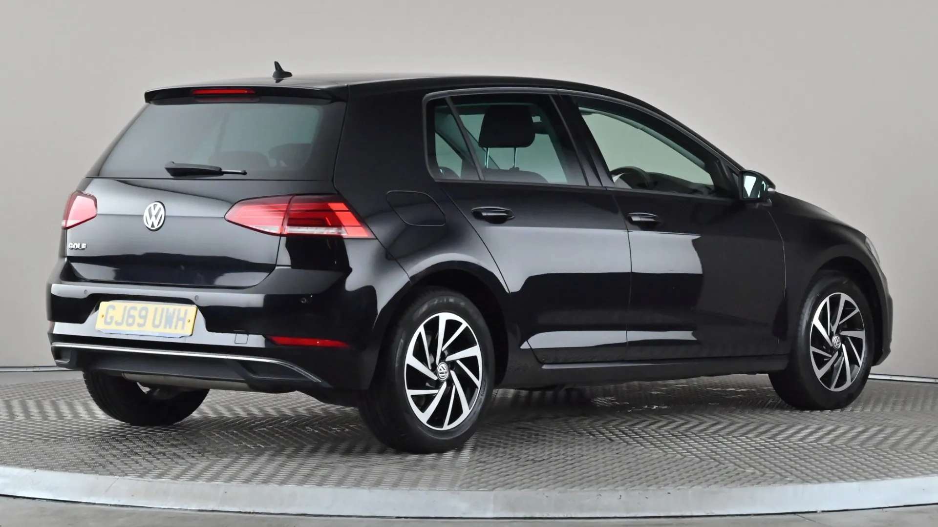 2019 VOLKSWAGEN GOLF 2019 VOLKSWAGEN GOLF