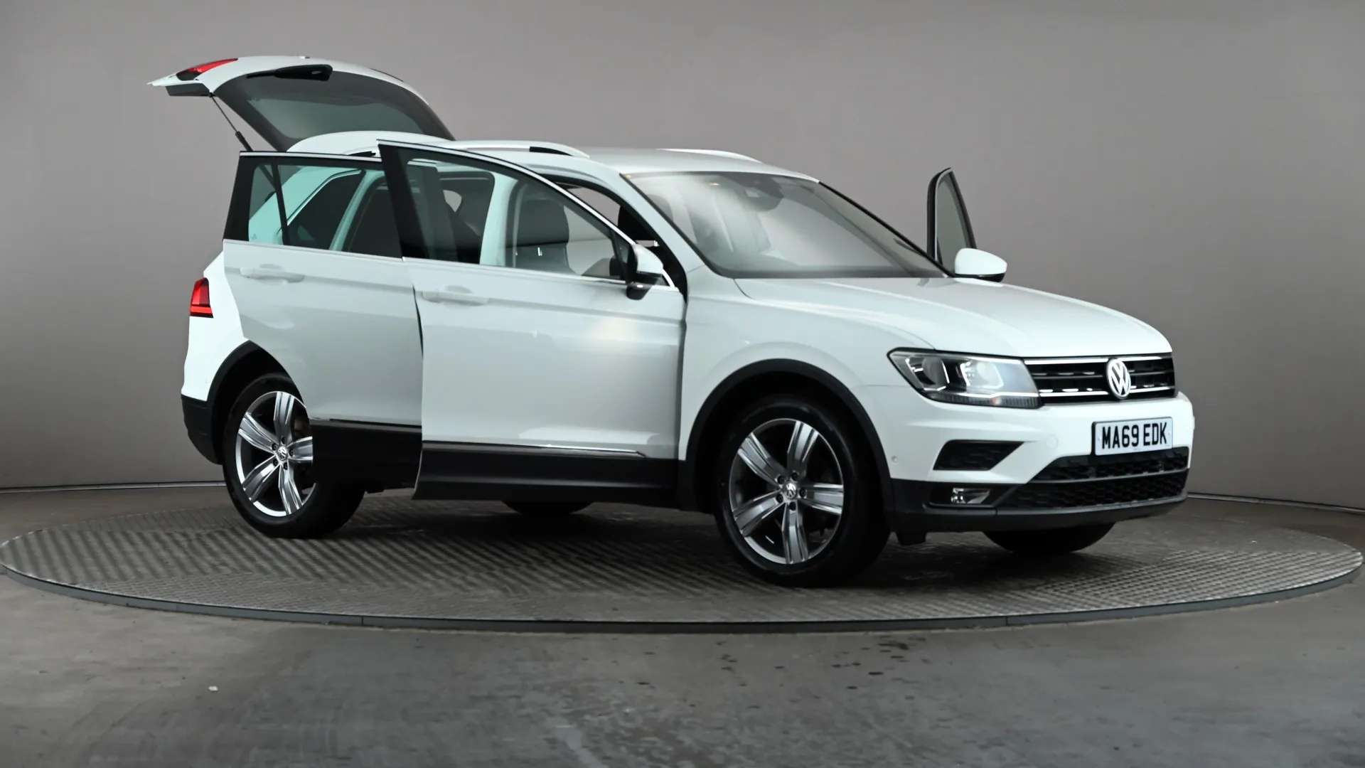 2019 VOLKSWAGEN TIGUAN 2019 VOLKSWAGEN TIGUAN