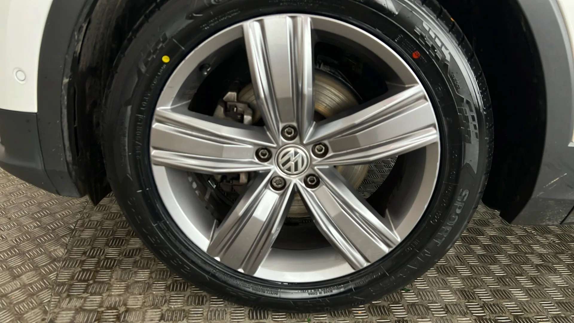 2019 VOLKSWAGEN TIGUAN 2019 VOLKSWAGEN TIGUAN