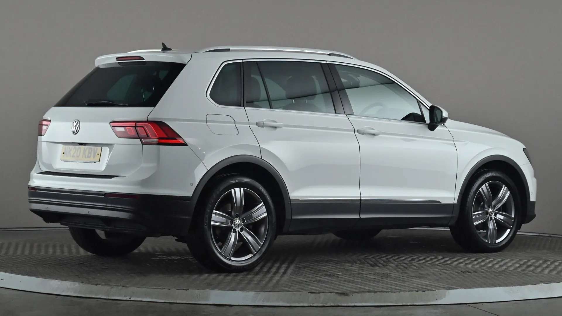 2020 VOLKSWAGEN TIGUAN 2020 VOLKSWAGEN TIGUAN