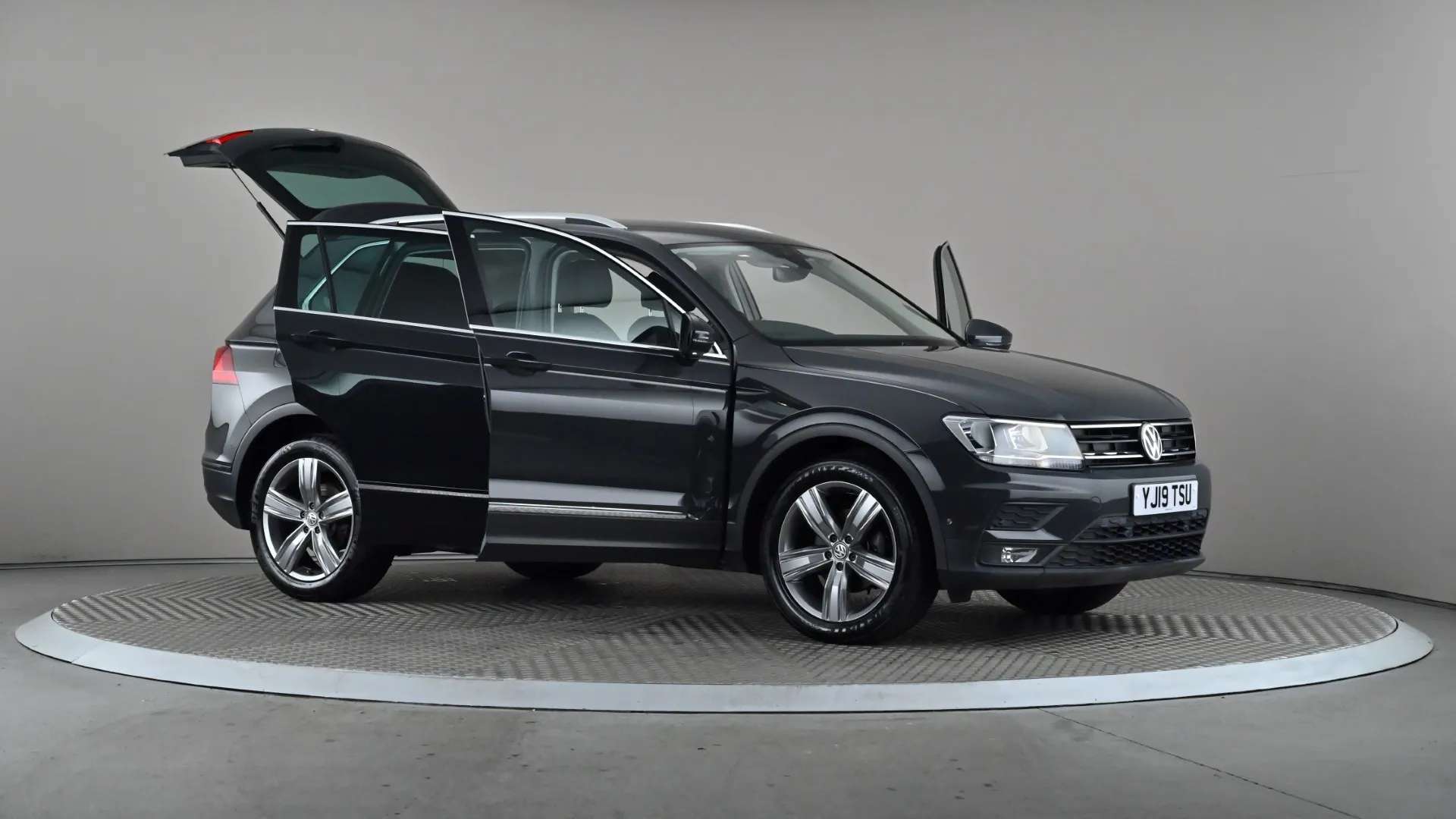 2019 VOLKSWAGEN TIGUAN 2019 VOLKSWAGEN TIGUAN