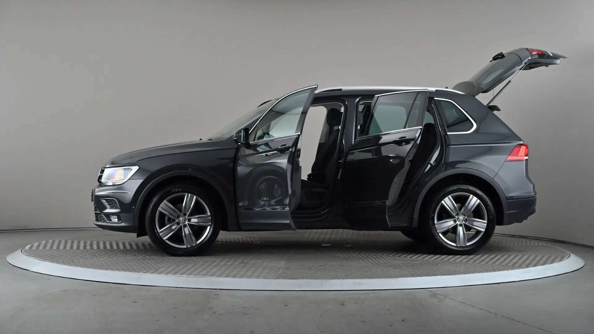 2019 VOLKSWAGEN TIGUAN 2019 VOLKSWAGEN TIGUAN