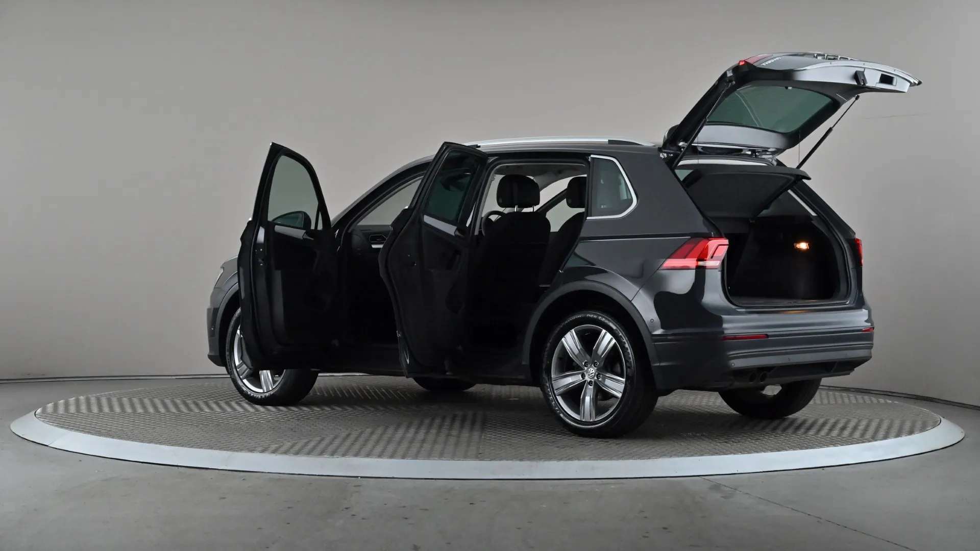 2019 VOLKSWAGEN TIGUAN 2019 VOLKSWAGEN TIGUAN