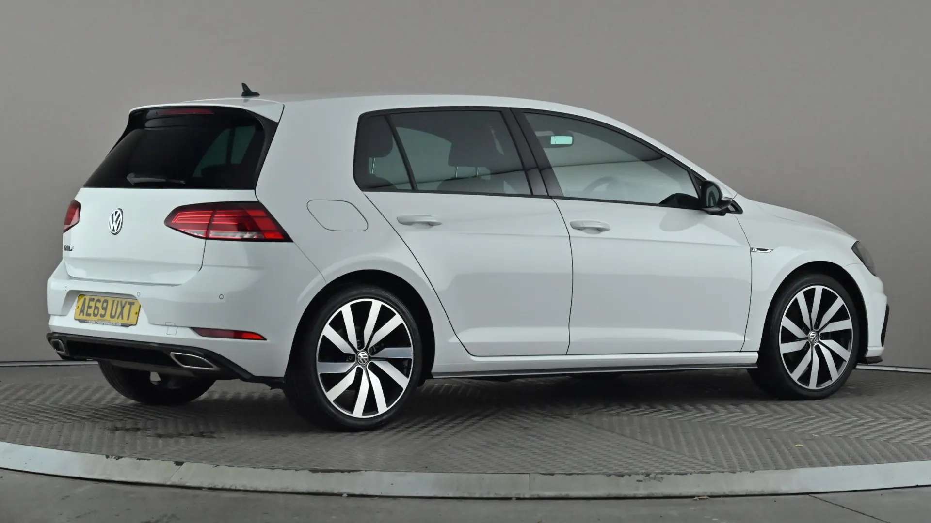 2019 VOLKSWAGEN GOLF 2019 VOLKSWAGEN GOLF