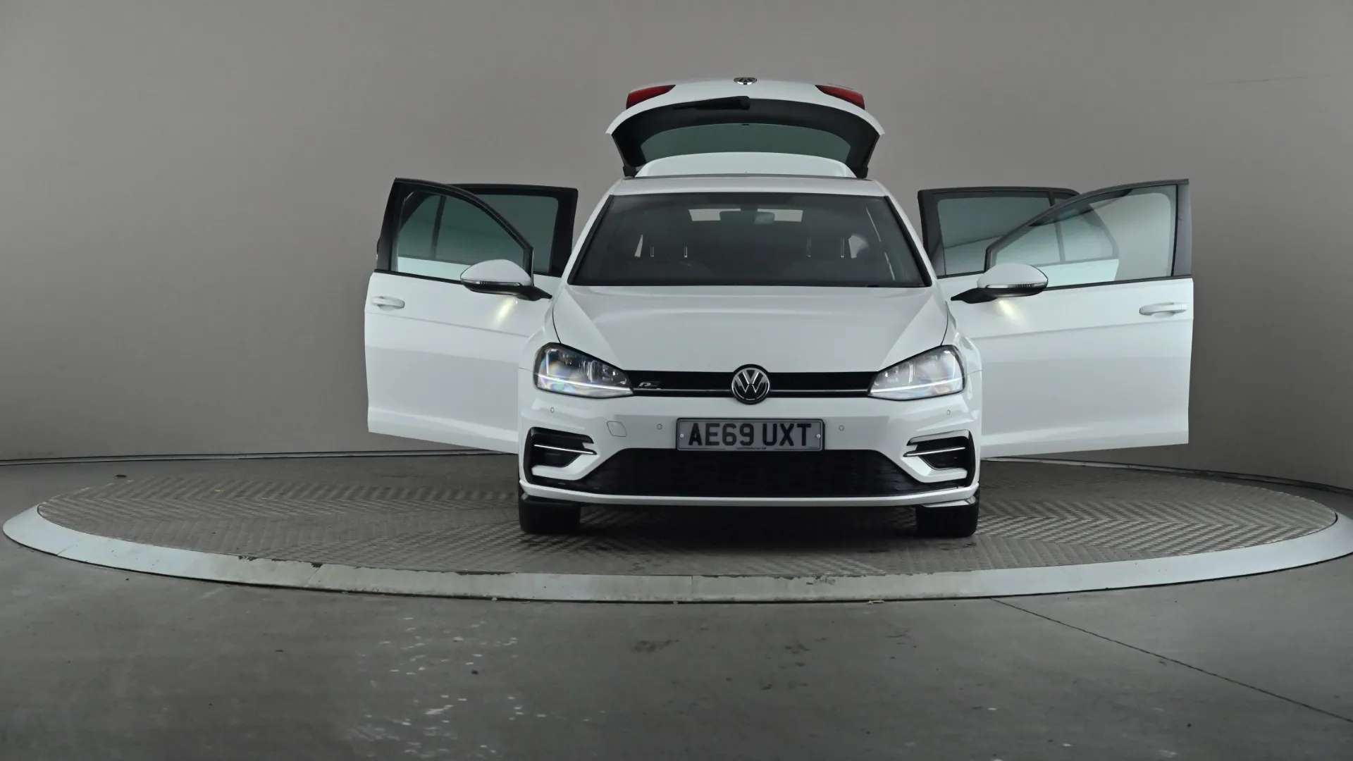 2019 VOLKSWAGEN GOLF 2019 VOLKSWAGEN GOLF